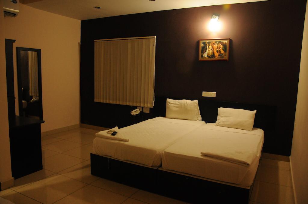 Hotel Sri Krishna Residencia Udupi Habitación foto