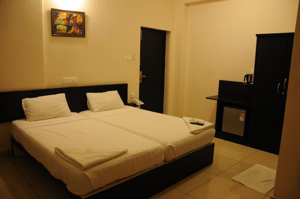Hotel Sri Krishna Residencia Udupi Habitación foto